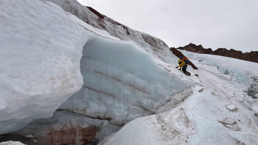 Florida man injured climbing California's Mount Shasta rescued after 2 nights in freezing temps — CBS Bay Area (KPIX), Zurich Health news
