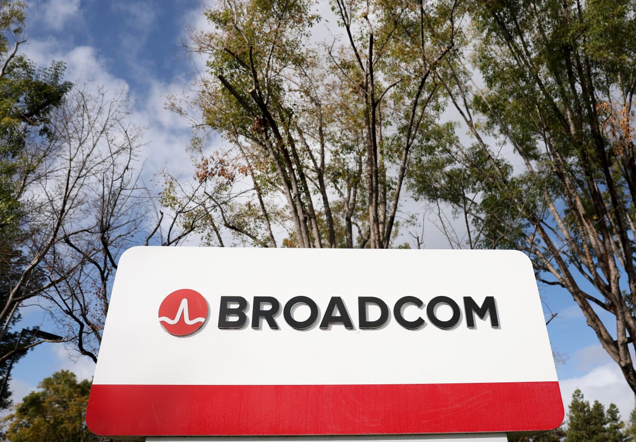 How Broadcom’s stock can surge and overcome ‘the biggest dislocation in the market’ — Zurich Business news