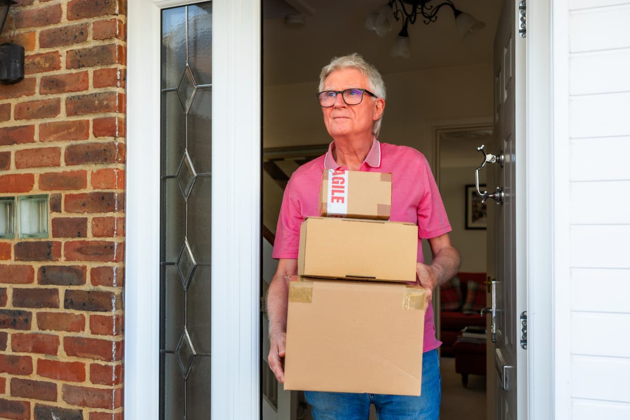 My father-in-law, 81, sold his $75,000 home and paid off his daughter’s $50,000 debt. What happens to him now? — MarketWatch, Zurich Business news