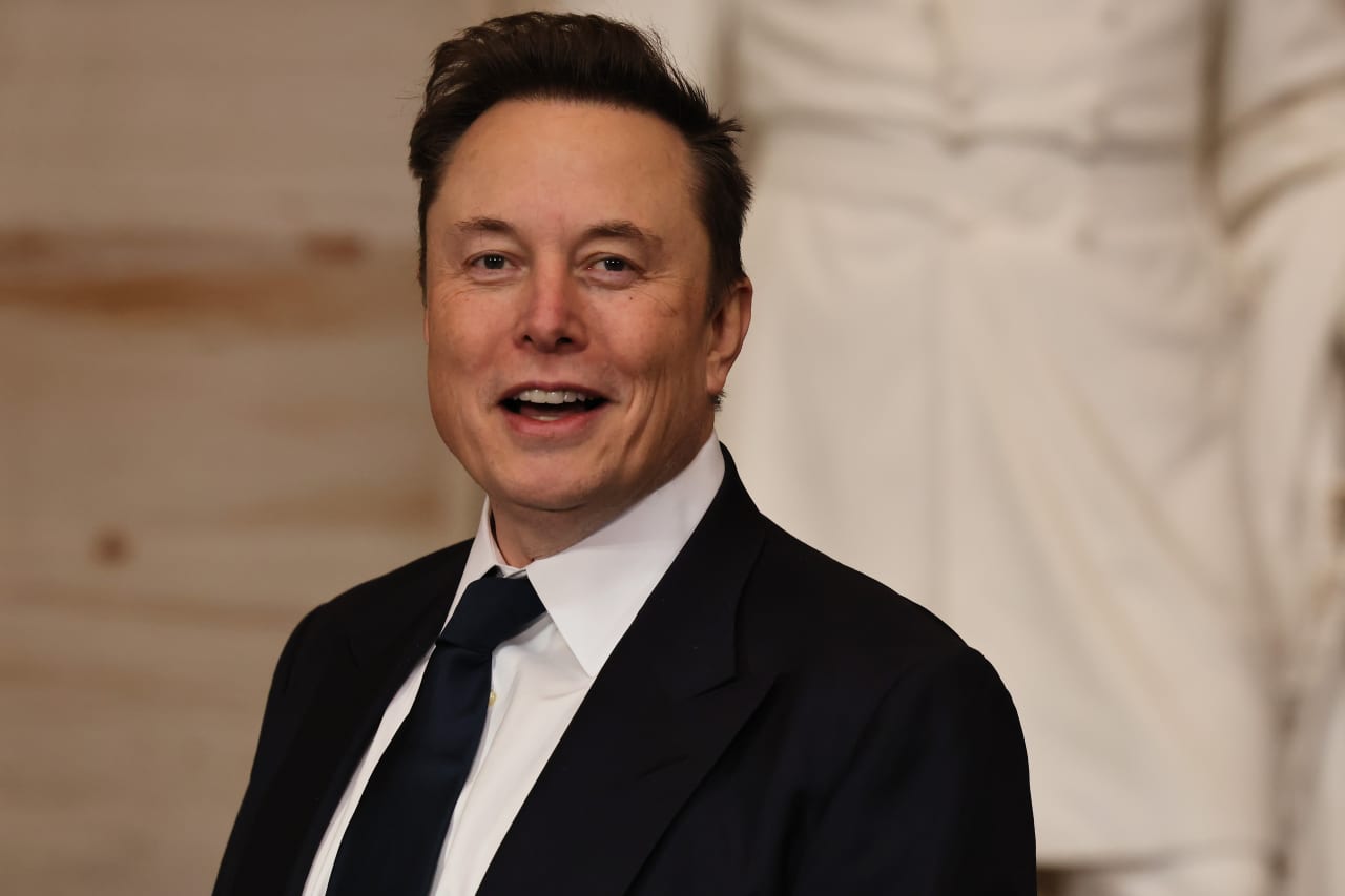Musk says SpaceX landed a $40 billion debt deal — and forecasts doom for some AI rivals — MarketWatch, Zurich Technology news