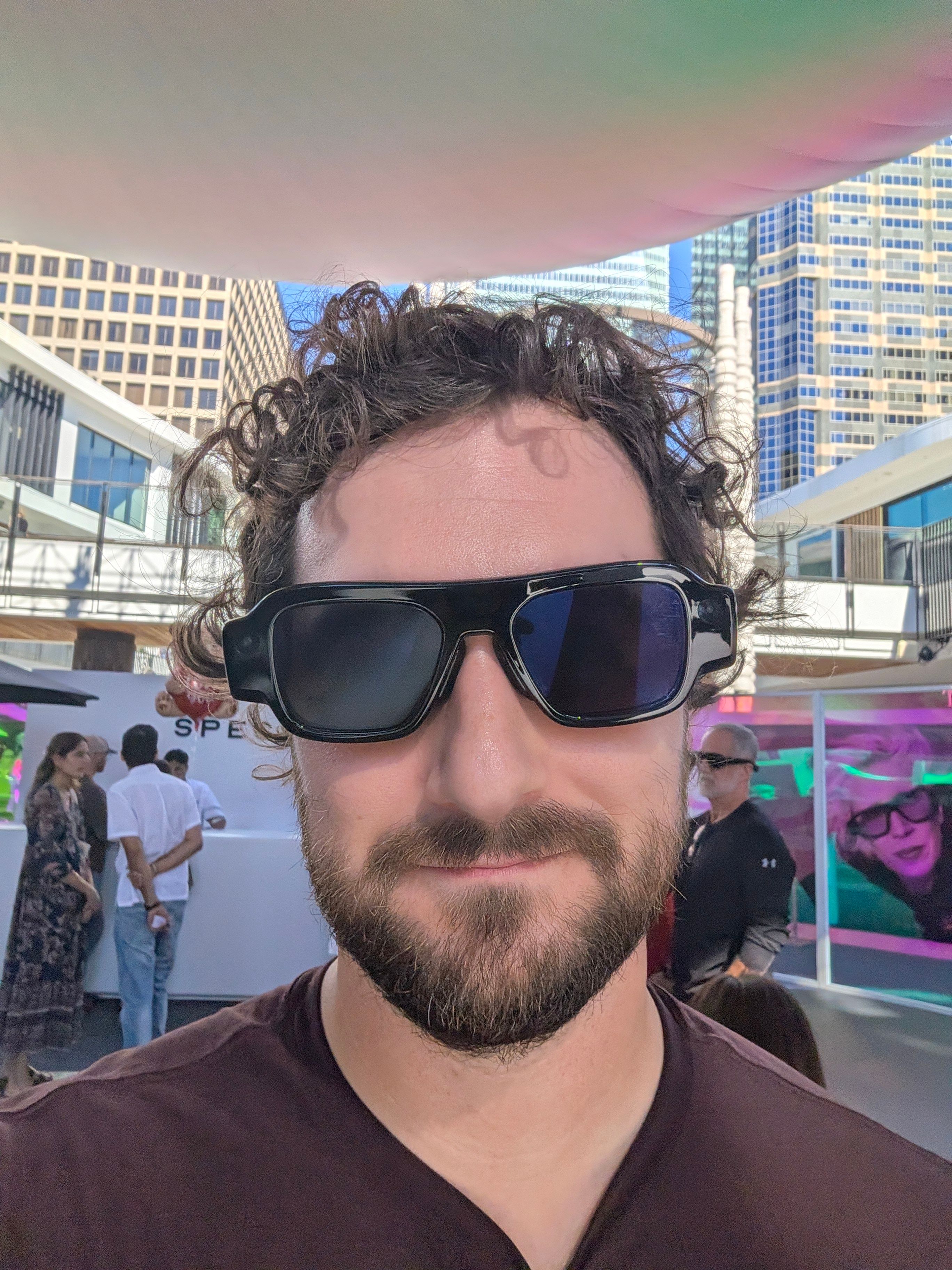 I Did Push-Ups With Snap’s Chunky AR Glasses — Zurich Technology news