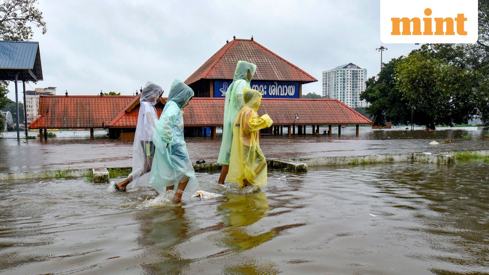 IMD alert for today: Cyclone brewing in Bay of Bengal; heavy rain forecasted for Tamil Nadu, Karnataka — Mint India, Zurich Technology news